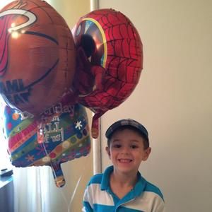 Meet your Posher, Nicole noam